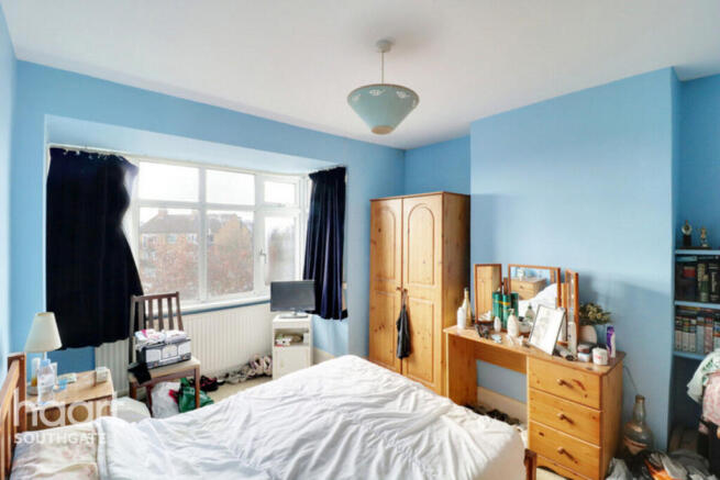 3 bed property, in Brodie Road, £475,000