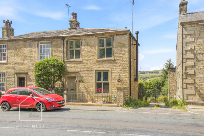 3 bed property, in Market Street, £220,000