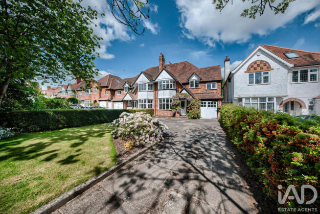 4 bed property, in Sharmans Cross Road, £640,000