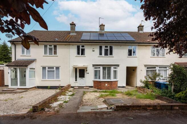 4 bed property, in Borrowmead Road, £465,000