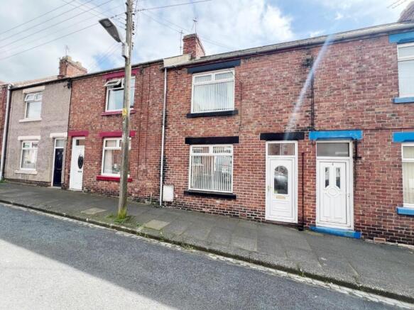 3 bed property, in Albert Street, £36,500