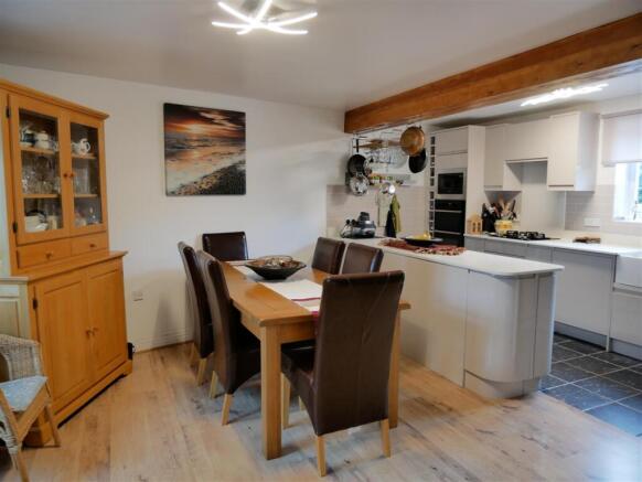 3 bed property, in School Road, £300,000