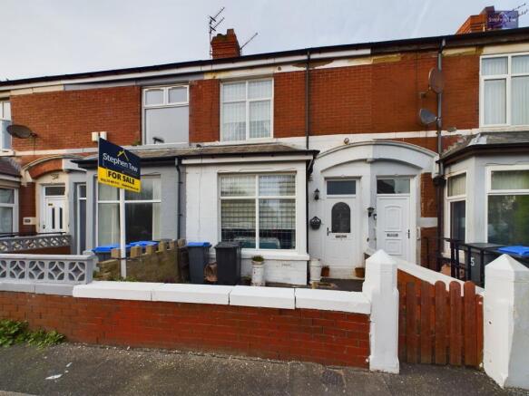 3 bed property, in Stansfield Street, £100,000