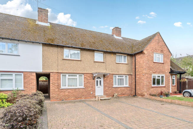 4 bed property, in Mere Road, £625,000