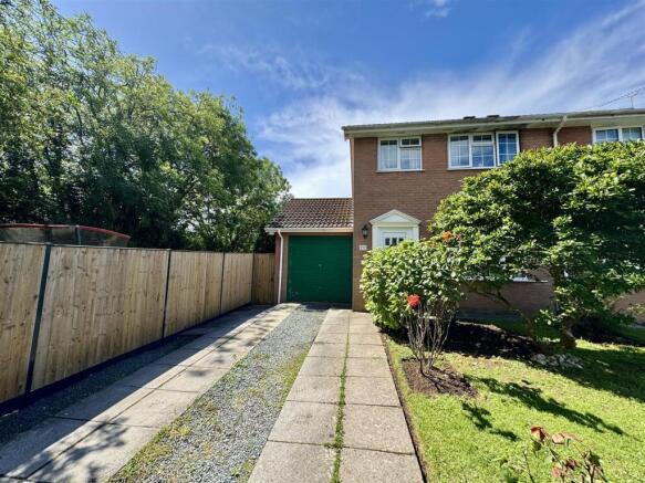 3 bed property, in Danes Hill, £295,000