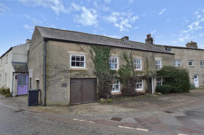 4 bed property, in Westwood House, £355,000
