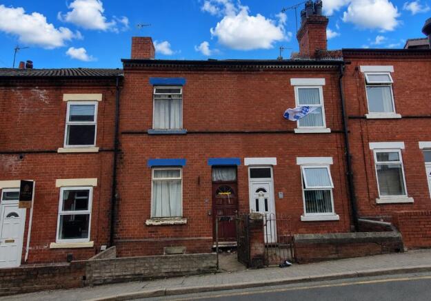 2 bed property, in 28 West Street, £10,000