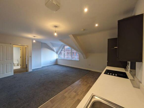 1 bed property, in Canning Street, £60,000