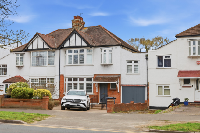 4 bed property, in Hermon Hill, £1,100,000