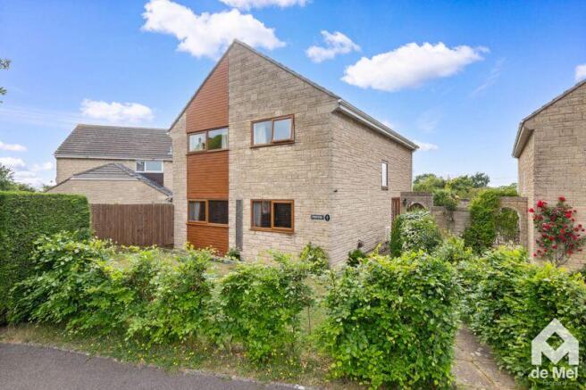 4 bed property, in Britannia Way, £565,000