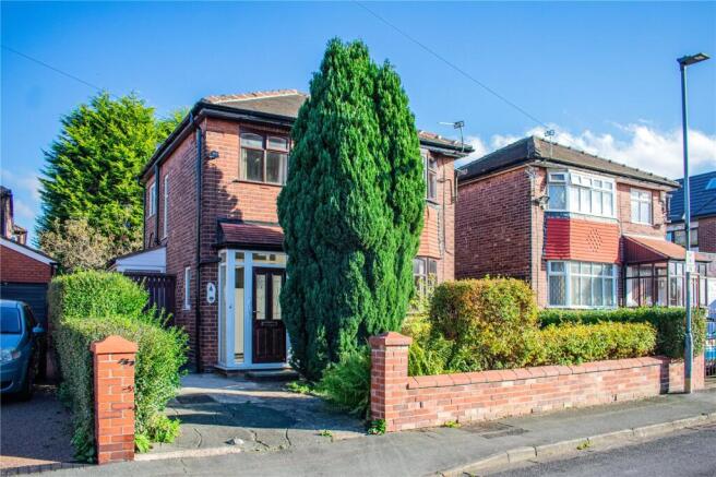 3 bed property, in Wharfedale Avenue, £230,000