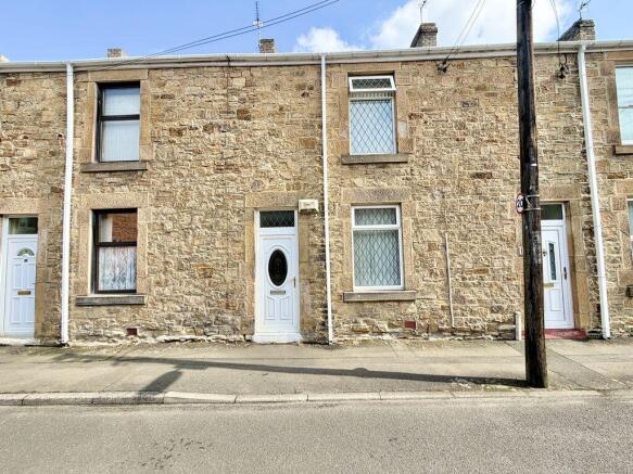 2 bed property, in Florence Street, £95,000