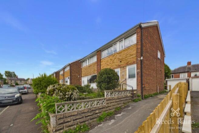 3 bed property, in Pye Nest Grove, £190,000