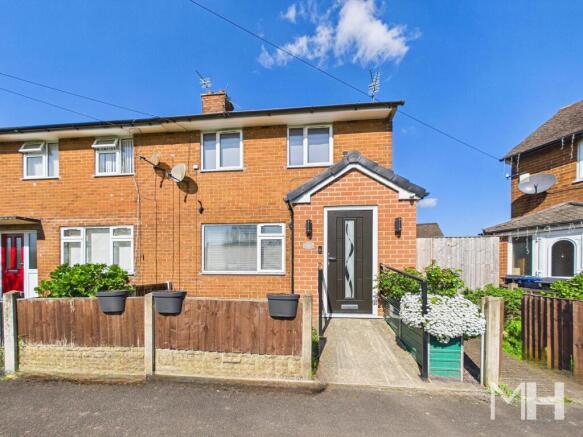 2 bed property, in Aspinall Close, £169,950
