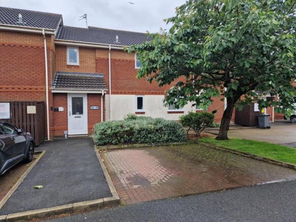 1 bed property, in Hampstead Mews, £54,950