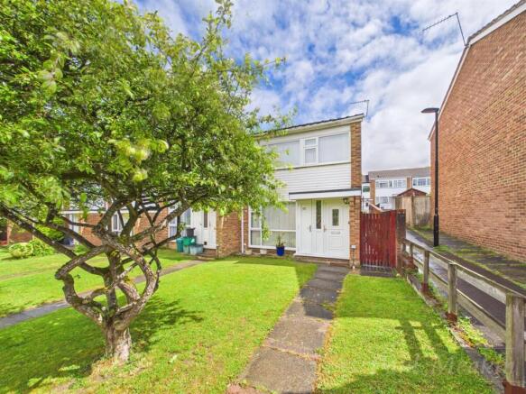 3 bed property, in Osward, £375,000