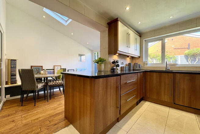 3 bed property, in Rylands Street, £250,000