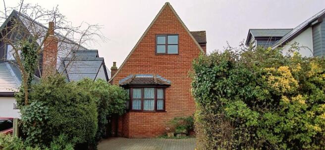 2 bed property, in Kingsland Close, £480,000