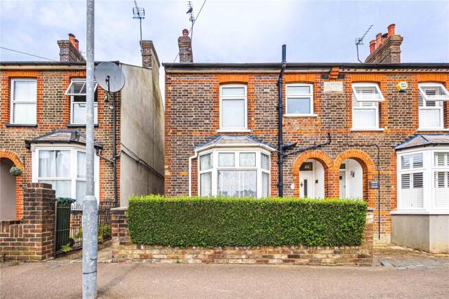 3 bed property, in Marlin Square, £575,000
