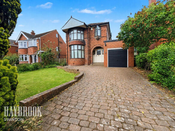 3 bed property, in Wath Wood Road, £325,000