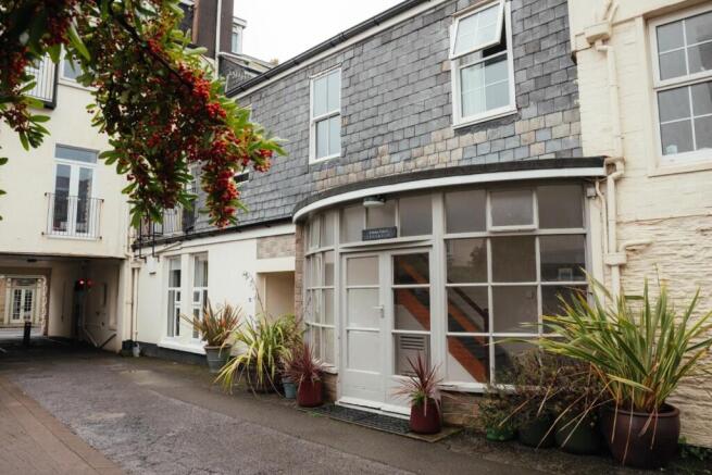 2 bed property, in Fore Street, £149,000