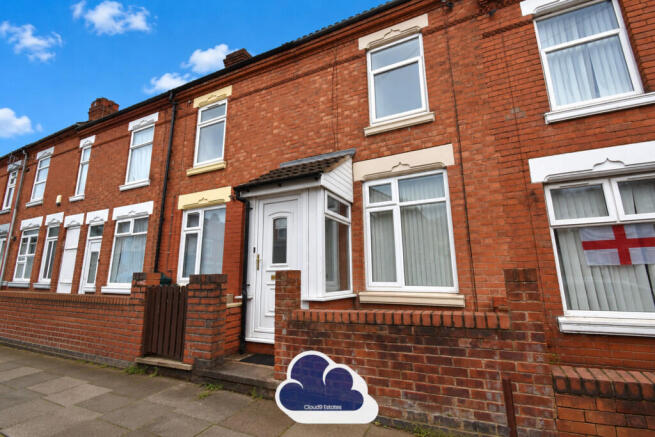 2 bed property, in Marlborough Road, £160,000