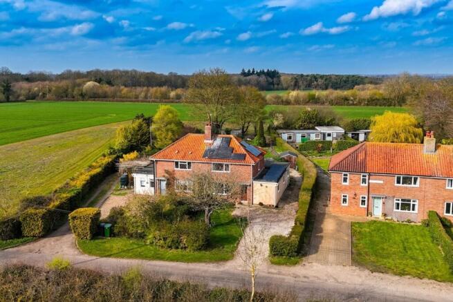 3 bed property, in Malleson Place, £350,000