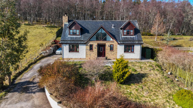 4 bed property, in Ardendrain, £410,000