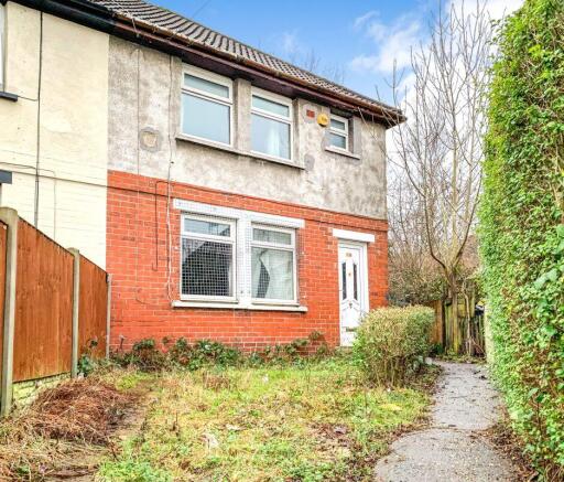 4 bed property, in 18 Benbow Avenue, £40,000