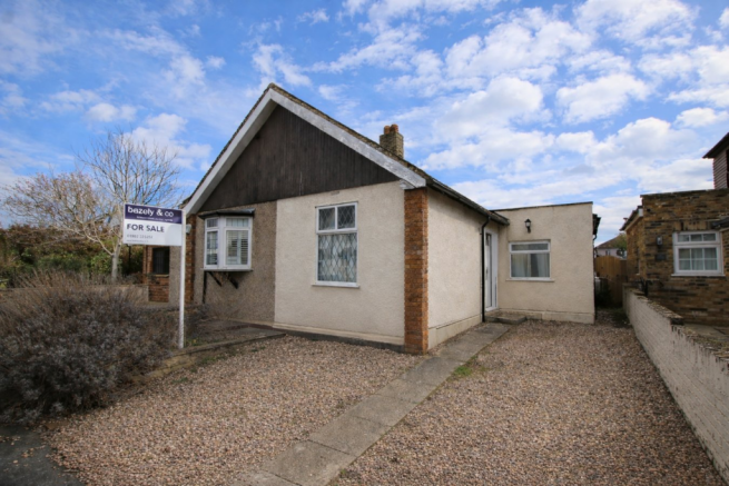 3 bed property, in Sheep Walk, £500,000