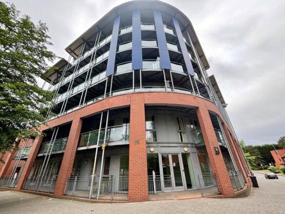 2 bed property, in Wheeleys Lane, £105,000