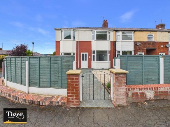 4 bed property, in Coldstream Place, £175,000