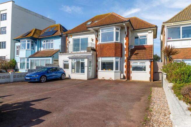 4 bed property, in Brighton Road, £850,000