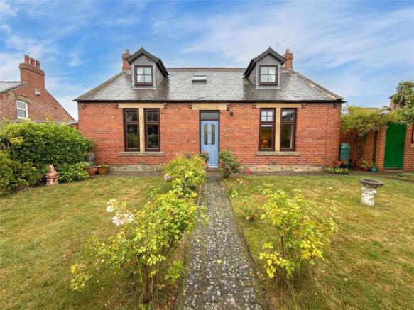 3 bed property, in Spoors Cottages, £375,000