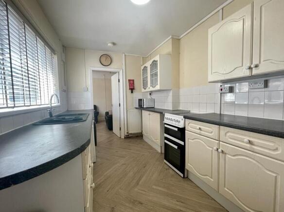 4 bed property, in Hewson Road, £180,000