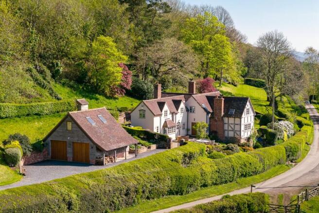 5 bed property, in Nr Shelsley Beauchamp, £1,700,000