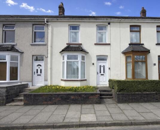 3 bed property, in Cynon Terrace, £129,995