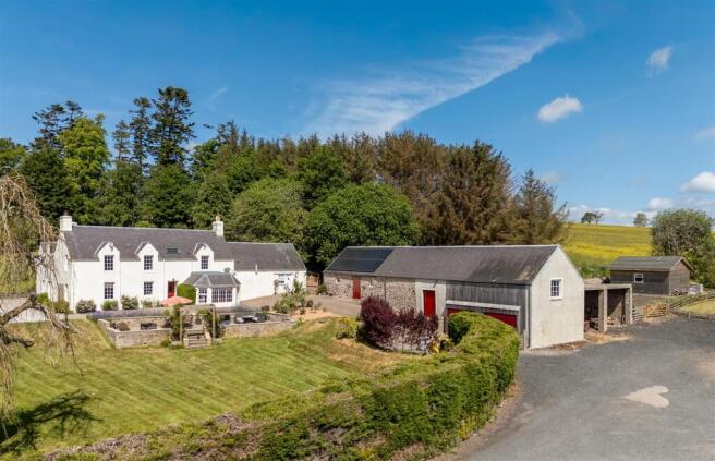 4 bed property, in Thickside House, £749,500