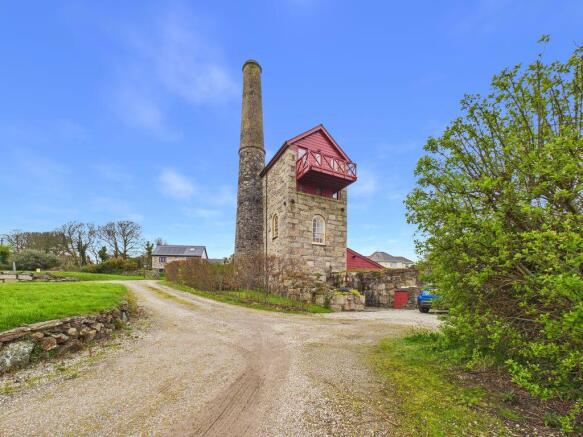 3 bed property, in Wheal Rose, £500,000