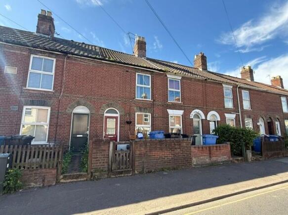 3 bed property, in 94 Magpie Road, £130,000