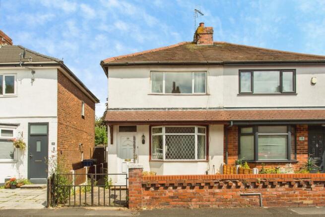 3 bed property, in Ruskin Avenue, £130,000