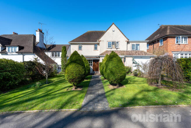 4 bed property, in Weoley Hill, £695,000