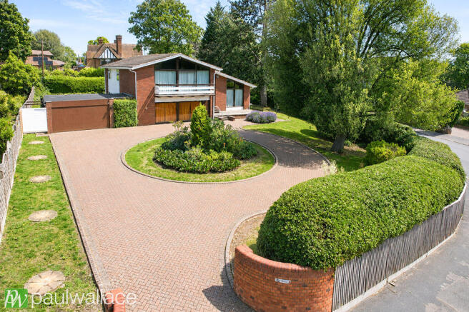 4 bed property, in Yewlands, £1,150,000