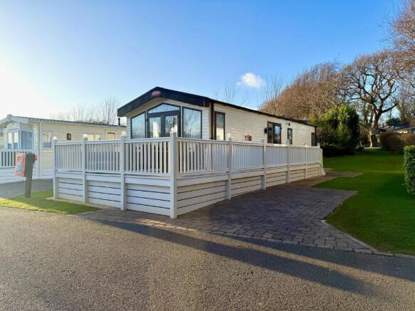 2 bed property, in Plas Coch Caravan & Leisure Retreat, £89,950