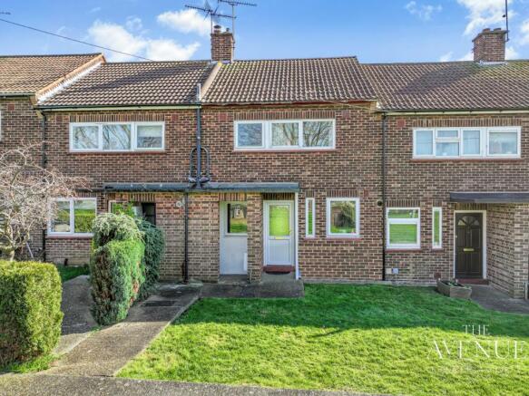 2 bed property, in Derwent Way, £300,000