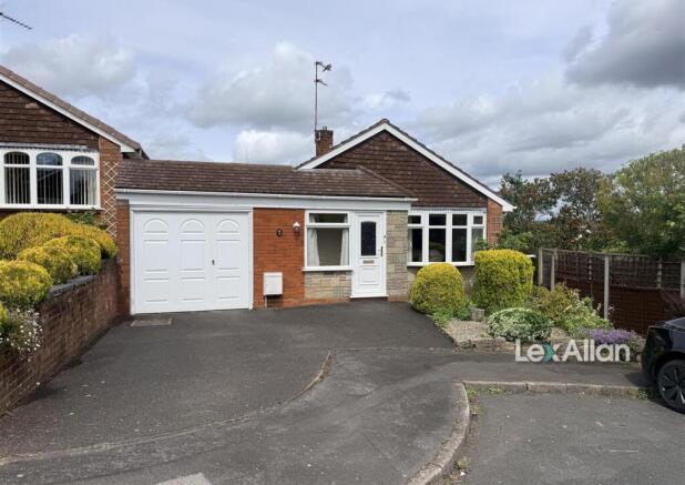 2 bed property, in Wolverley Avenue, £315,000