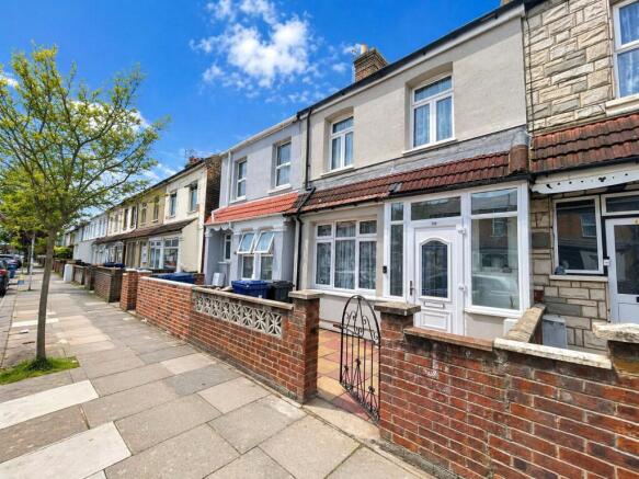 3 bed property, in Trinity Road, £549,950