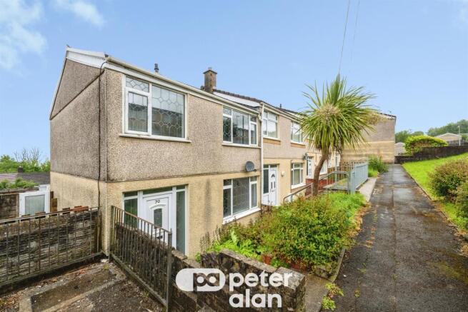 3 bed property, in Fairyland, £60,000
