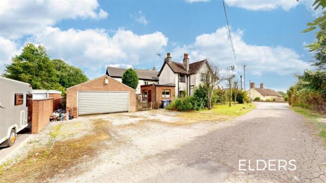 3 bed property, in High Lane East, £300,000