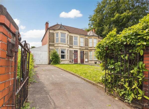 3 bed property, in Wick Road, £450,000
